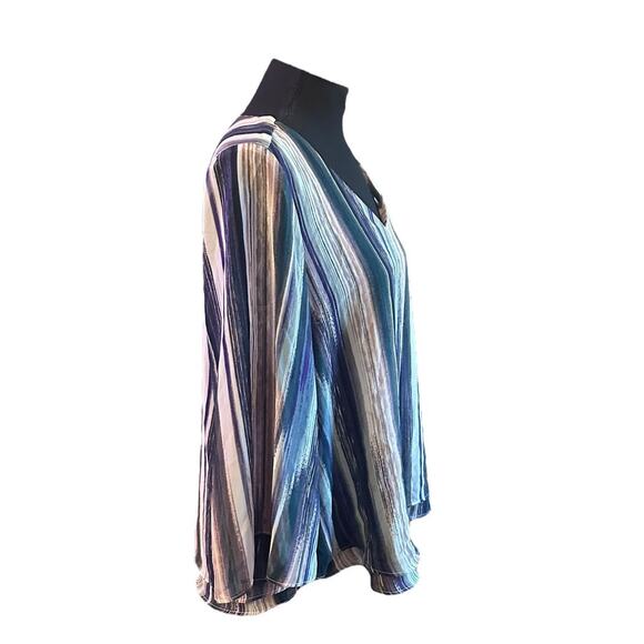 JLO Jennifer Lopez Split Back & Sleeve Popover Blouse Multicolor Womens Sz M - Picture 4 of 6